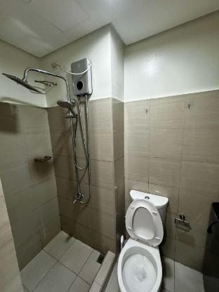 Shore 2 1 bedroom poolt3 MOA Vacation rental in Pasay