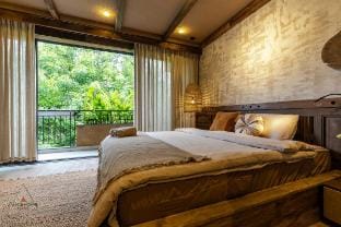 4 bedroom private house Vacation rental in Laos