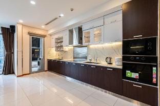 4 Bedroom view landmark pool Vacation rental in Ho Chi Minh City