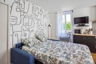 2BR 500sq Comic Spirit comfy feel like home Vacation rental in Angoulême