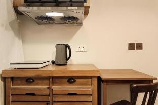 DWF/Delicate Suite/Private Bathroom/Near MTR/TST Vacation rental in Hong Kong