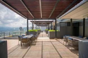 Neusuites Kuala Lumpur, 10 Mins to KLCC, 2 Bedroom Vacation rental in Federal Territory of Kuala Lumpur