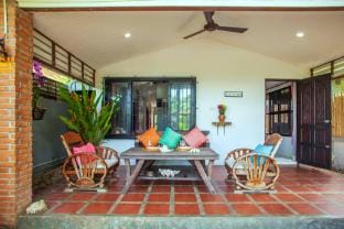 House 4 people sea view 100 m from the beach Vacation rental in Krabi Changwat