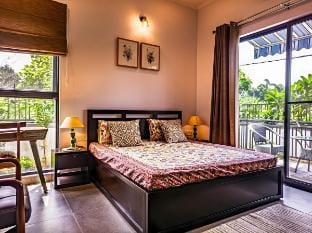 The Forest Nook 3BHK in Ramnagar by Homeyhuts Vacation rental in Uttarakhand