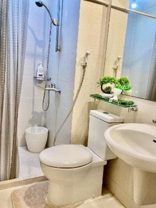 Azure Residences- 1BR Beach View Vacation rental in Paranaque