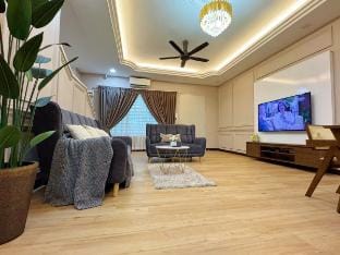 KLIA Sepang Salak Dream Retreat 4 Bedroom  House Vacation rental in Negeri Sembilan, Malaysia