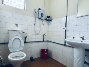 Newly Refurbished Spacious Home | COMFY HILL 2 Vacation rental in Malacca