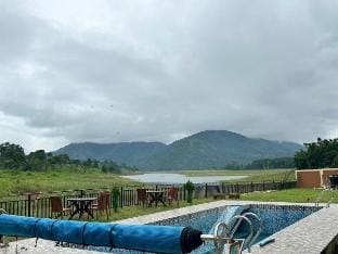 Ri Tngen - Room with hill view away from city! Vacation rental in Bangladesh