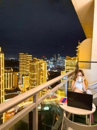 Rockwell View at Aqua | City Lights, Pool & Gym Vacation rental in Mandaluyong