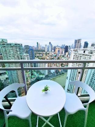 Rockwell View at Aqua | City Lights, Pool & Gym Vacation rental in Mandaluyong