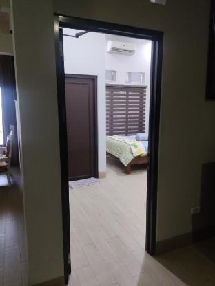 Guesthouse Right in front of uin, near the Toll. Vacation rental in Indonesia