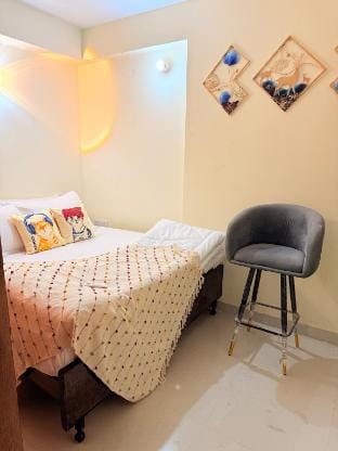 Cayetana Luxury Room with Balcony | Jacuzzi access Vacation rental in Jaipur