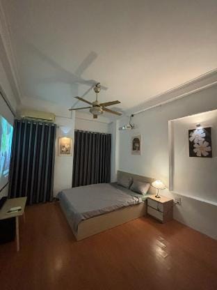Chạm Cine Stay – Private Room Cầu Giấy Vacation rental in Laos