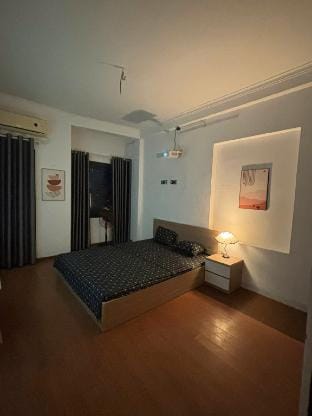 Chạm Cine Stay – Private Room Cầu Giấy Vacation rental in Laos