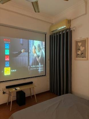 Chạm Cine Stay – Private Room Cầu Giấy Vacation rental in Laos