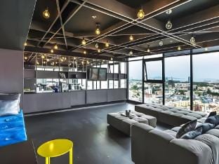PrismPlaymate@THE BASE -Seaview +InfinitySky Pool Vacation rental in Pattaya City