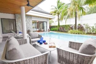Breeze Villa - Private Pool Luxury 4BR Bang Tao Vacation rental in Choeng Thale