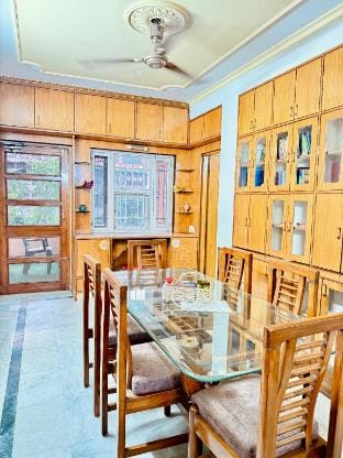 Spacious 3BHK Stay with Balcony & Kitchen comforts Vacation rental in Jaipur