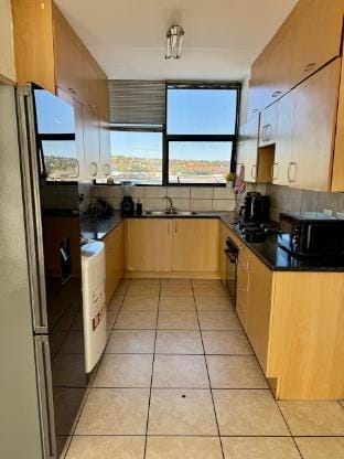 Above the city. Modern stay with Spectacular Views Vacation rental in Gauteng