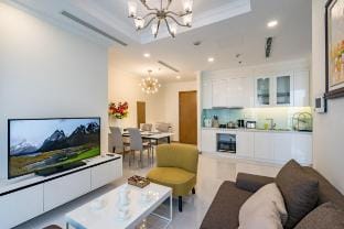 Cozy 2BR Landmark Plus good Location daily towels Vacation rental in Ho Chi Minh City