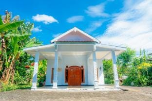 Guesthouse Andalusia Gontor 1 Ponorogo Vacation rental in East Java