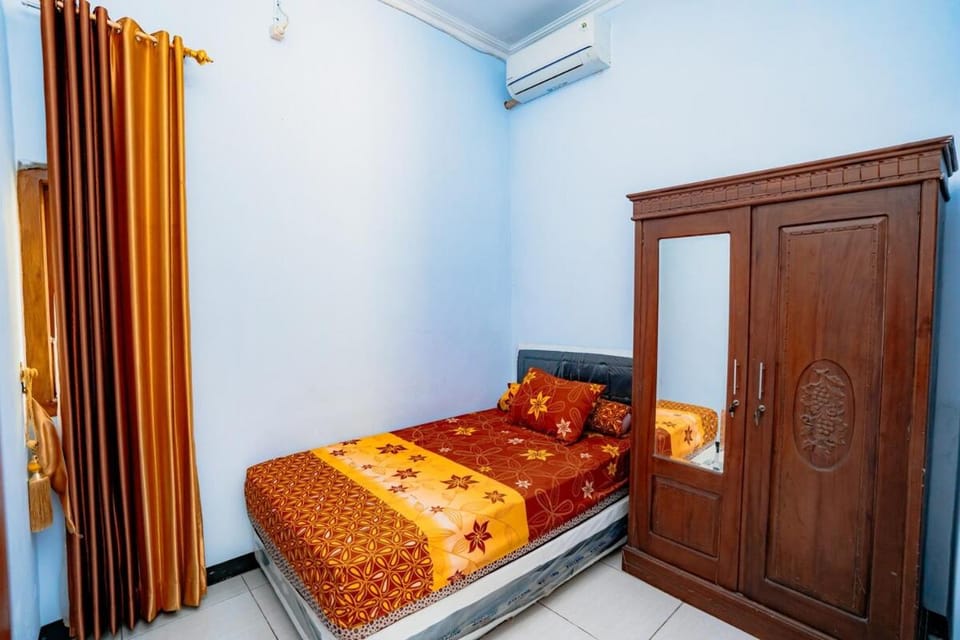 Guesthouse Andalusia Gontor 1 Ponorogo Vacation rental in East Java