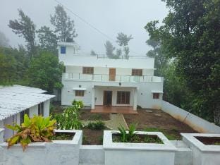 GPJ Hill Stay - Yercaud Vacation rental in Tamil Nadu