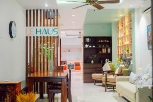Nhà Riêng - 2 Phòng Ngủ lớn ở Quận 1 Vacation rental in Ho Chi Minh City