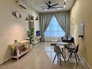 Heart of Melaka Heritage 2BR Apt w/ SeaView/5pax Vacation rental in Malacca