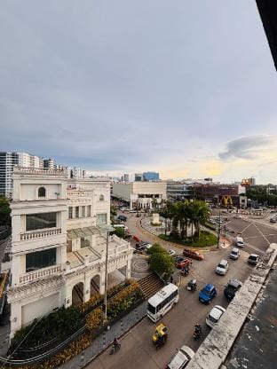 * * 17 Relaxing Escape Near Emperador Vacation rental in Iloilo City