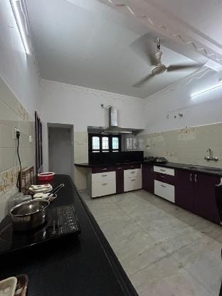 Cozy 2.5 BHK near Fateh Sagar! Vacation rental in Udaipur