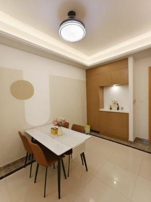R&F Sea View 2BR New Luxury Design 1CP Netflx 5pax Vacation rental in Johor Bahru
