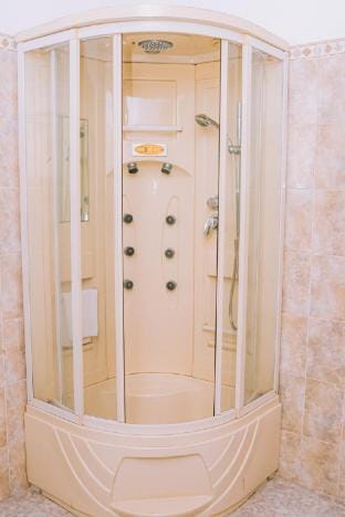 Queen Room with Balcony + 2 Single Beds Vacation rental in Western Province