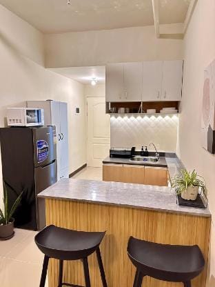 Loque Stay in Tomas Morato (Self Check-In) Vacation rental in Quezon City