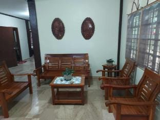 Trishuri’s Guest House Vacation rental in Puerto Princesa