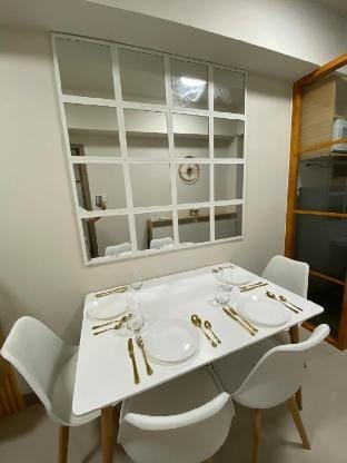 Happy Sunshine Staycation at MOA Vacation rental in Pasay