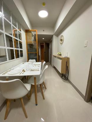 Happy Sunshine Staycation at MOA Vacation rental in Pasay