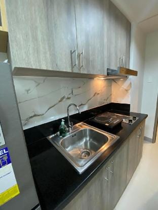 Happy Sunshine Staycation at MOA Vacation rental in Pasay