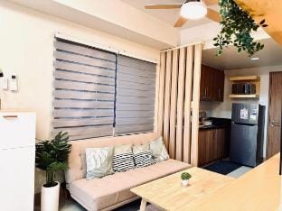 Awesome corner unit at Shore 3 near Mall of Asia Vacation rental in Pasay