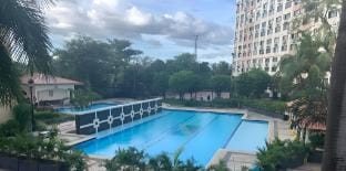 (12hrs Stay)4L Exclusive loft Room Cambridge Condo Vacation rental in Pasig