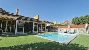 Villa Helene Tauro, Heated Pool, Wi-Fi, BBQ Vacation rental in Comarca Sur