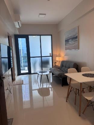 Mactan Newtown Beach Condo Vacation rental in Lapu-Lapu City