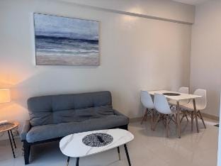 Mactan Newtown Beach Condo Vacation rental in Lapu-Lapu City