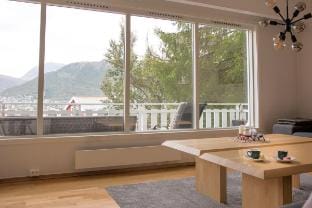 Spacious with a great view over Tromsø Vacation rental in Tromso