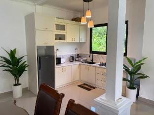 Promo * Entire Spacious house near Lhoknga beach Vacation rental in Indonesia
