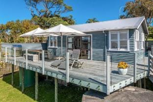 The Cottage – Oneroa’s Best Viewpoint Vacation rental in Auckland Region