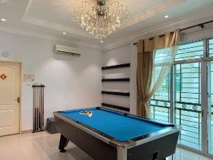 JR Homestay 149 @6th Mile Landed House Near Farley Vacation rental in Kuching