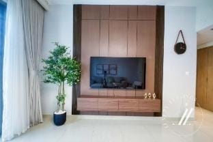 Luxury 1BR Harbour Views Tower 2 | Creek Dubai Vacation rental in Dubai
