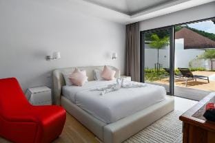 Tilawan Villa - Tropical Bliss 3BR Pool Villa Vacation rental in Chalong