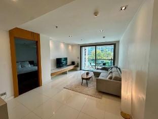Fancy Beachfront Condominium Vacation rental in Pattaya City